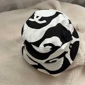 CHANEL | Accessories | Auth Chanel Wave Pattern Black White  display picture 1